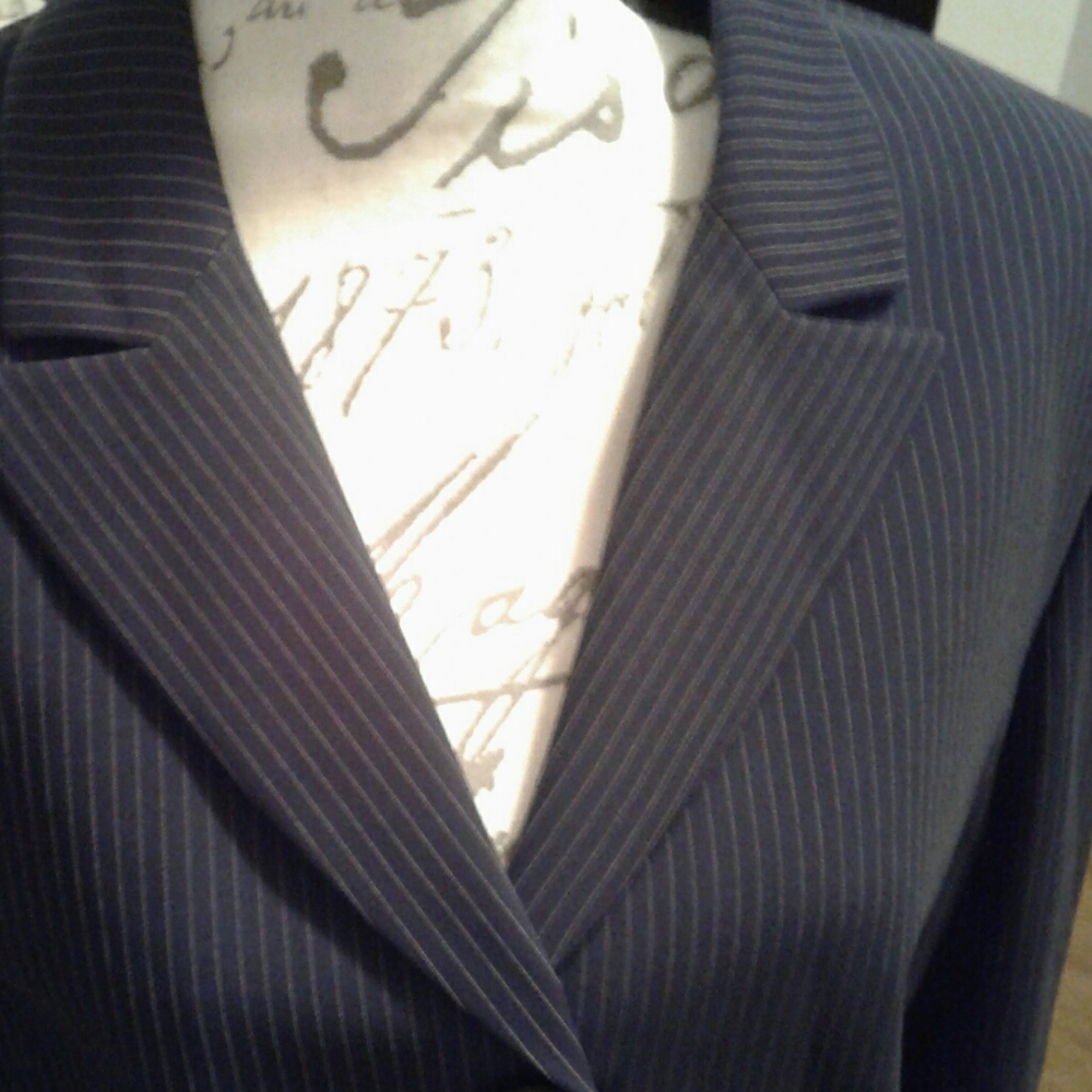 NWT TAHARI ARTHUR S LEVINE Pinstriped Lined Long-Sleeve Button-Up Blazer Jacket - Picture 2 of 5